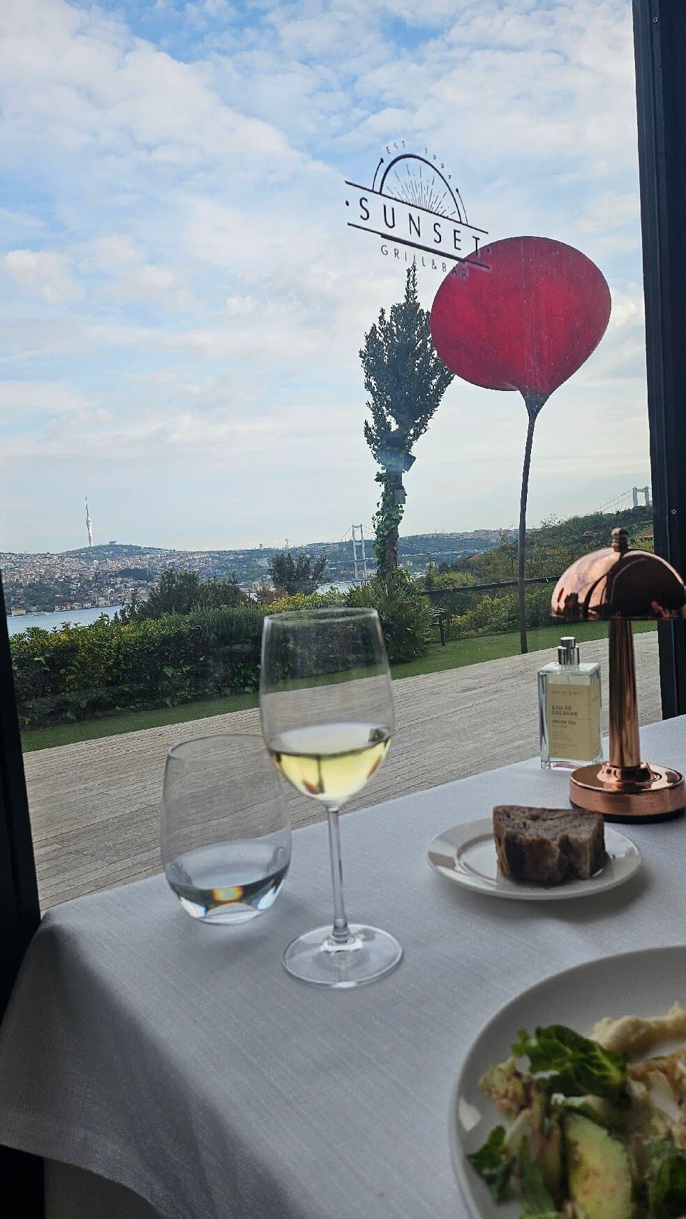 Sunset Grill & Bar