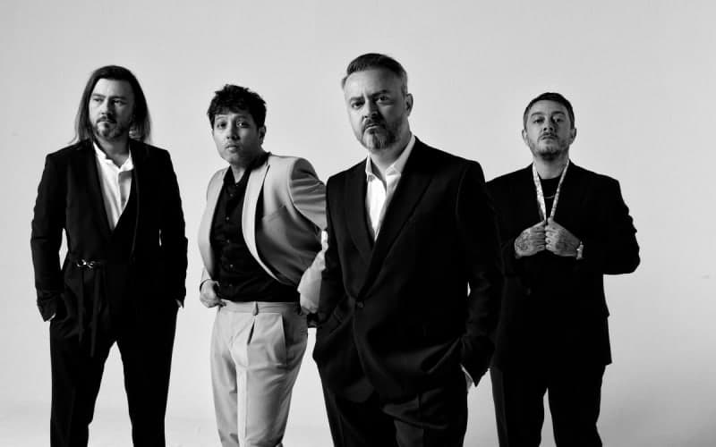 Seksendört Konseri Holly Stone Performance Hall etkinliği